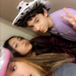 Meet your Posher, Fabian